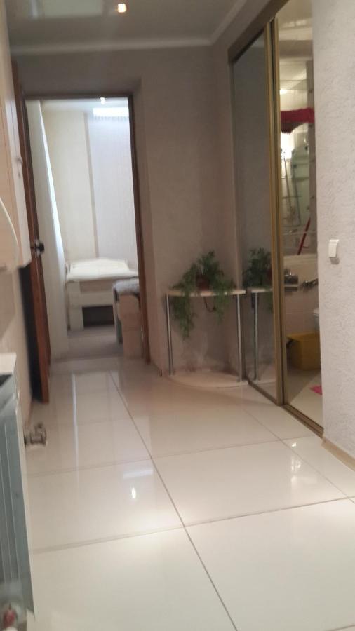 Апартаменты В Центре, По Типу Хостел Kropyvnytskyi Exterior foto